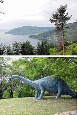 北側から見た奥びわこと恐竜像