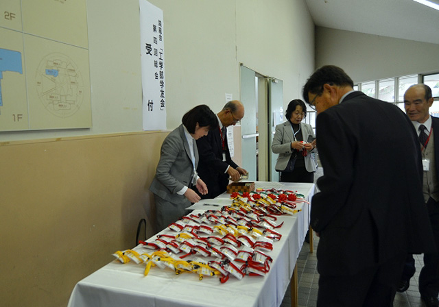 A2棟 総会会場入口の受付